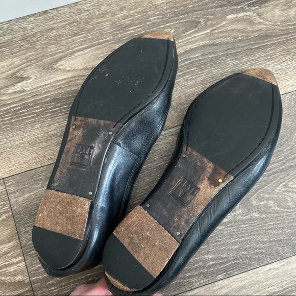 FRYE Pointed Black Leather Flats *Flawed* 8 - Picture 9 of 16